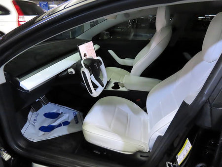 Tesla Model 3 — photo 06
