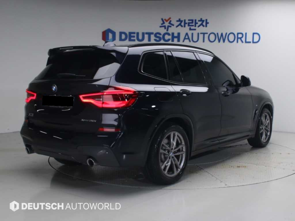 BMW X3 — photo 02