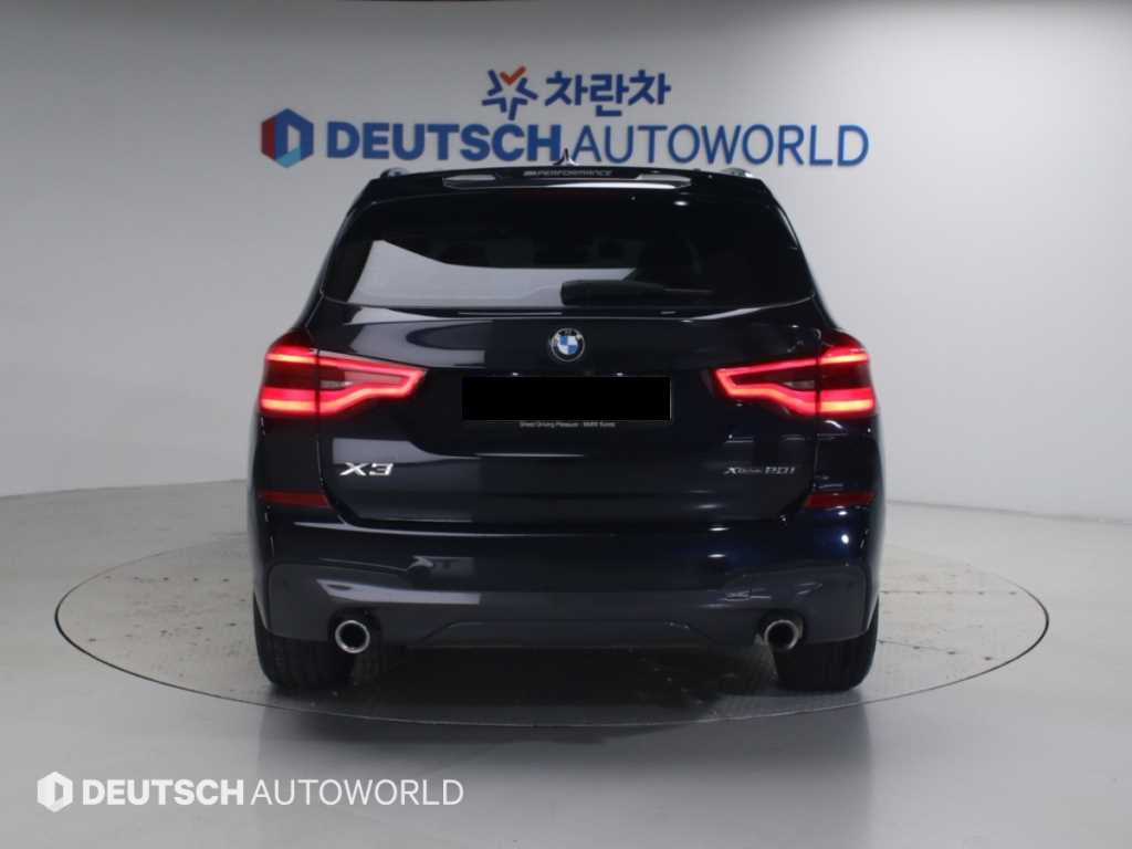 BMW X3 — photo 04
