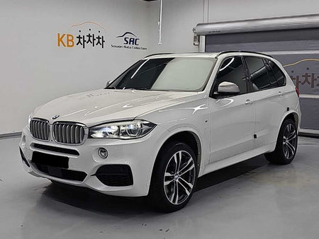 BMW X5 — photo 01