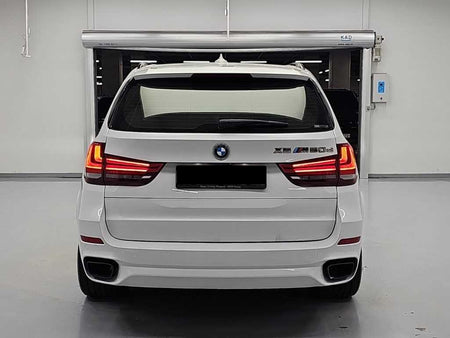 BMW X5 — photo 03
