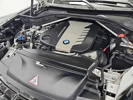 BMW X5 — photo 05