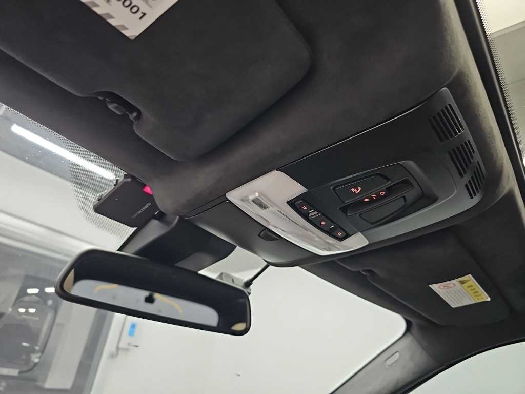 BMW X5 — photo 17