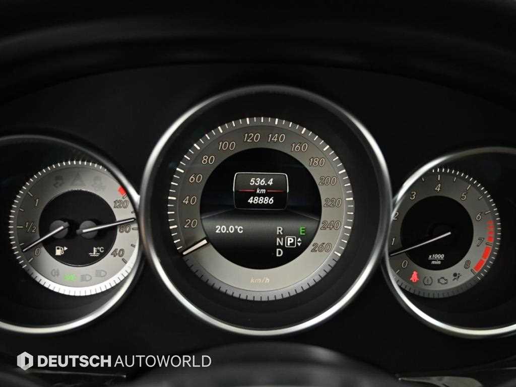 Mercedes-Benz CLS-Class — photo 08
