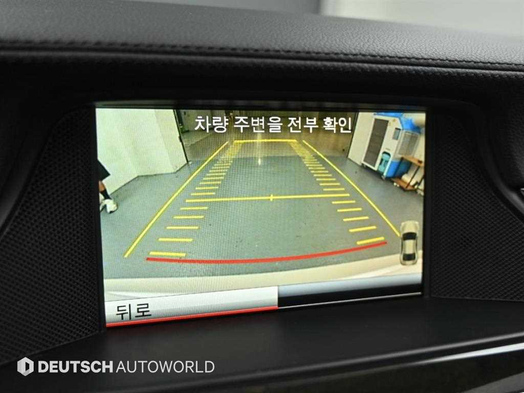 Mercedes-Benz CLS-Class — photo 15