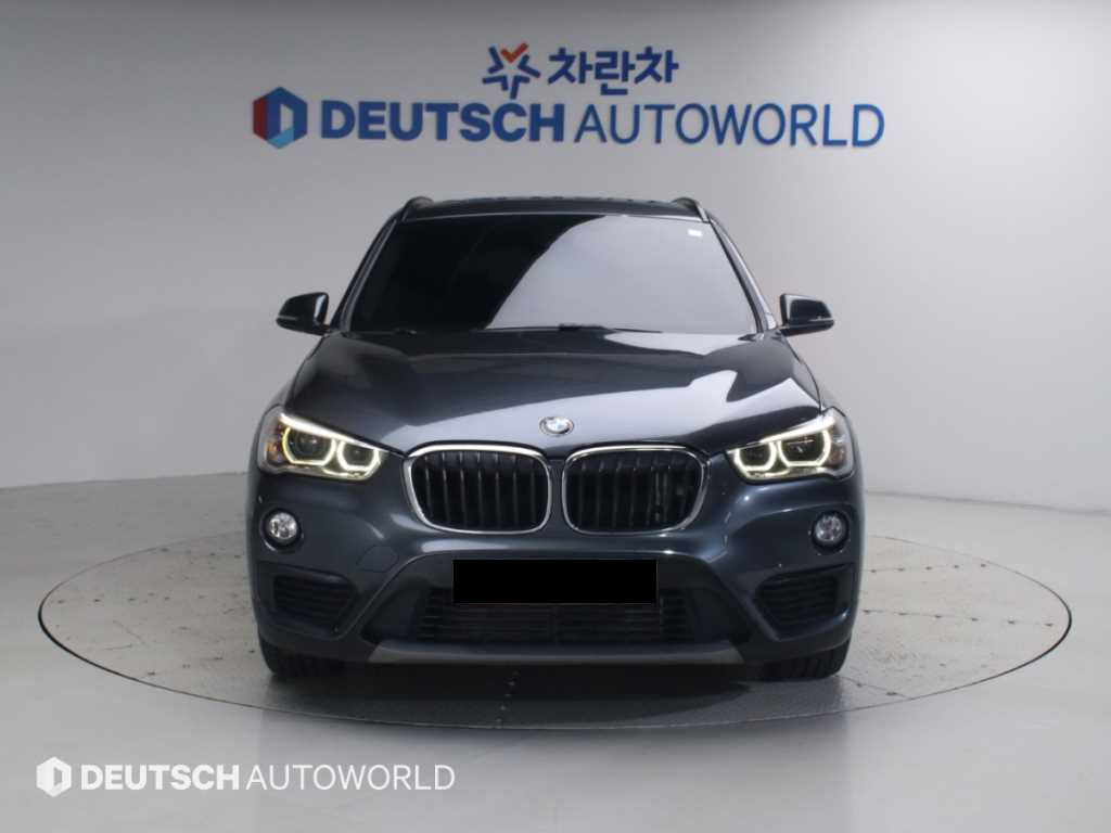 BMW X1 — photo 03