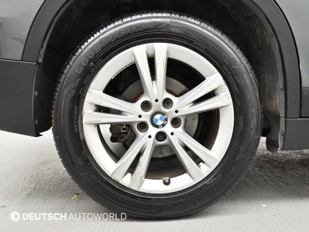 BMW X1 — photo 05