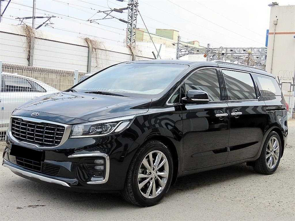 Kia Carnival — photo 02