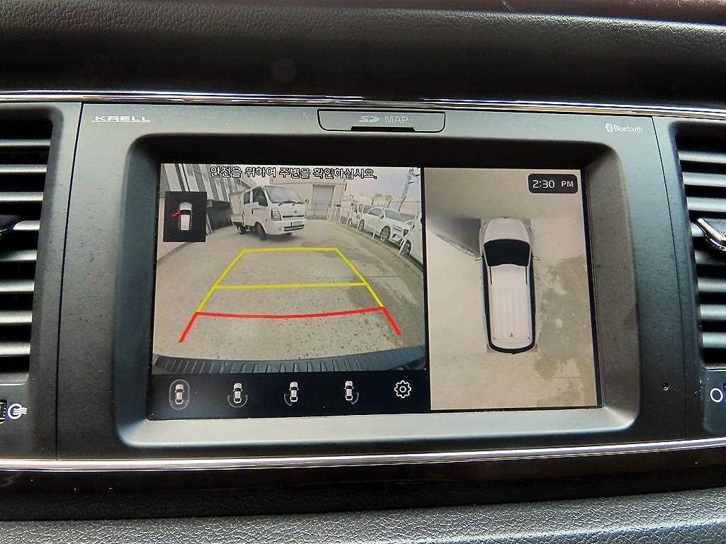 Kia Carnival — photo 13