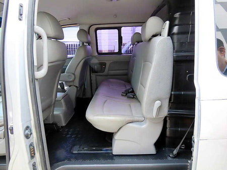 Hyundai Starex — photo 06