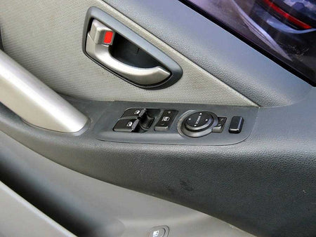 Hyundai Starex — photo 11