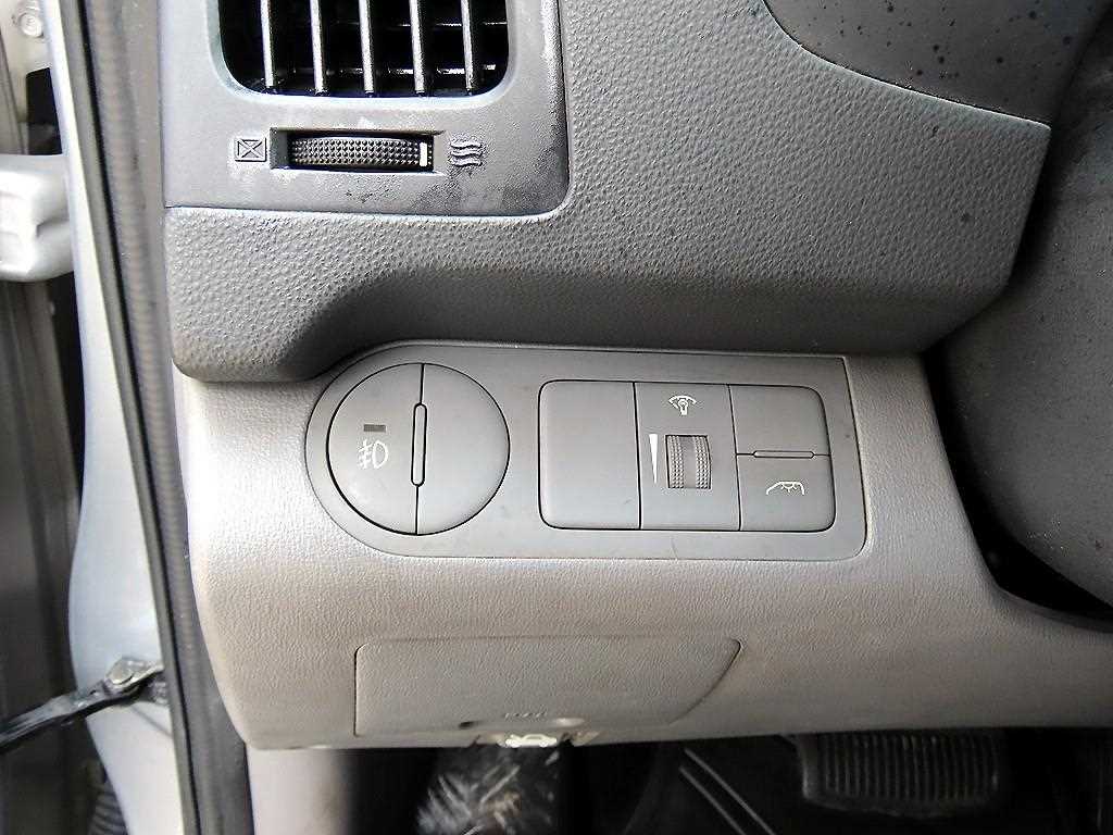 Hyundai Starex — photo 12