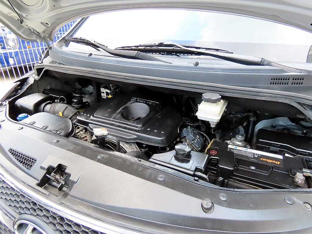 Hyundai Starex — photo 17