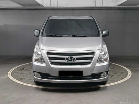 Hyundai Starex — photo 01