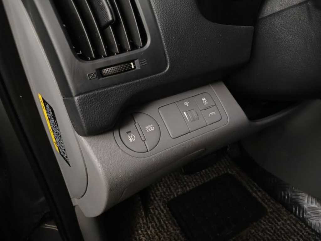 Hyundai Starex — photo 12