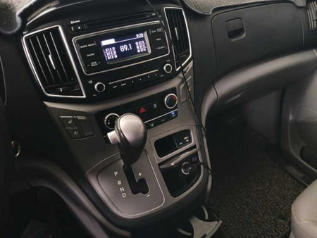 Hyundai Starex — photo 15