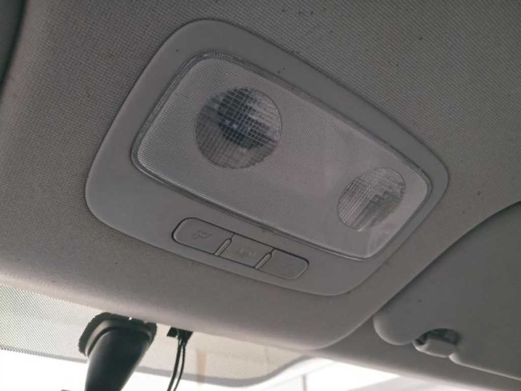 Hyundai Starex — photo 16