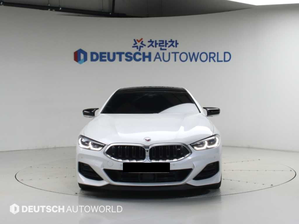 BMW 8-Series — photo 03