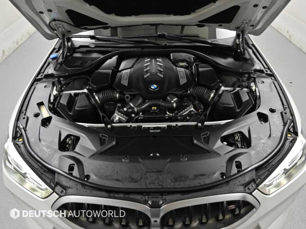 BMW 8-Series — photo 06