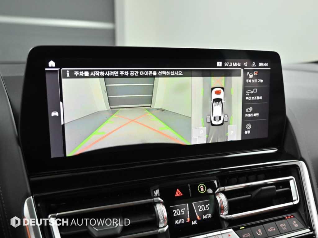 BMW 8-Series — photo 15