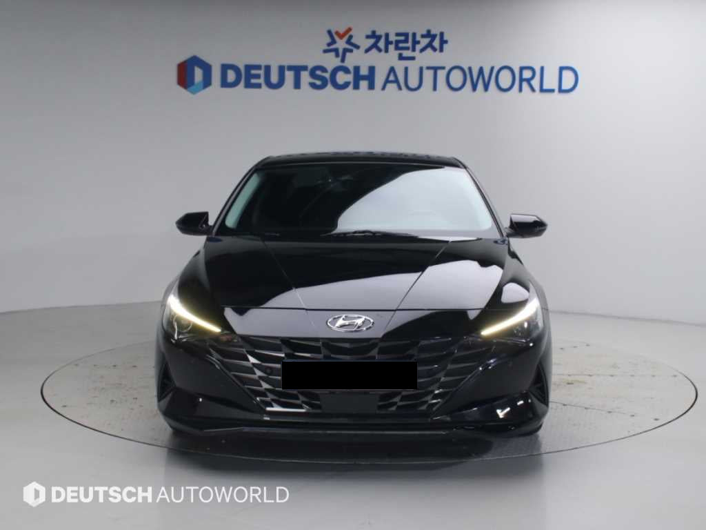 Hyundai Avante — photo 02