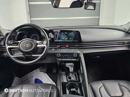 Hyundai Avante — photo 08