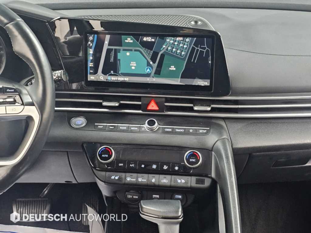 Hyundai Avante — photo 06