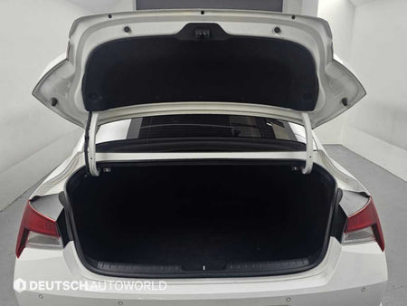 Hyundai Avante — photo 19