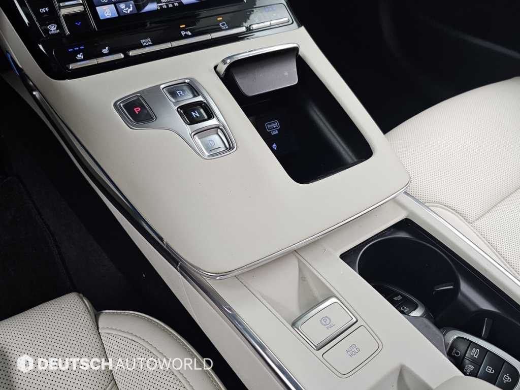 Hyundai Grandeur — photo 16