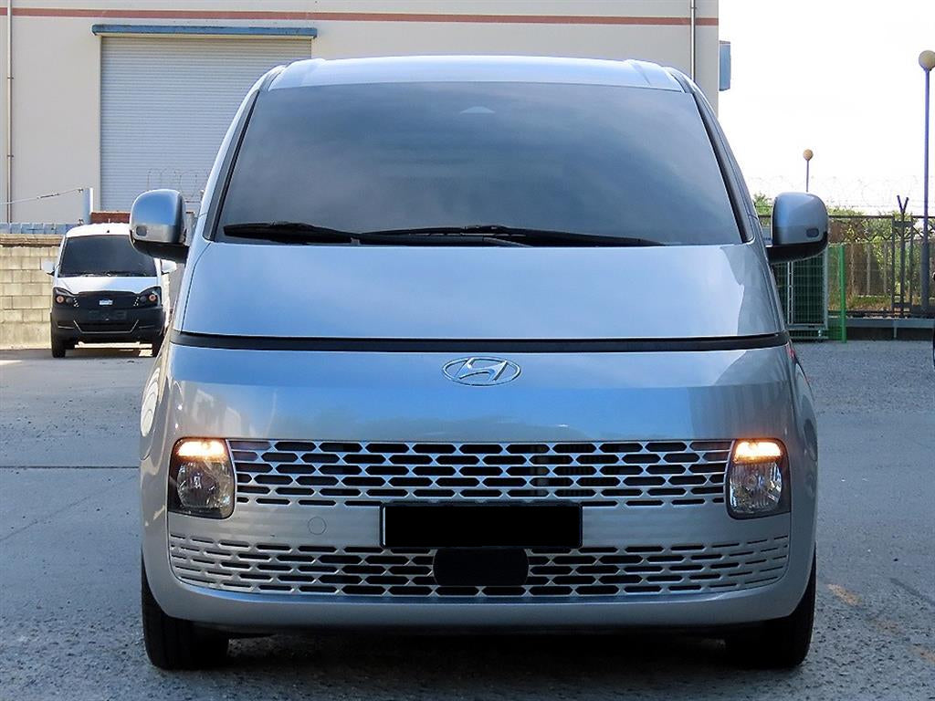 Hyundai Staria — photo 01