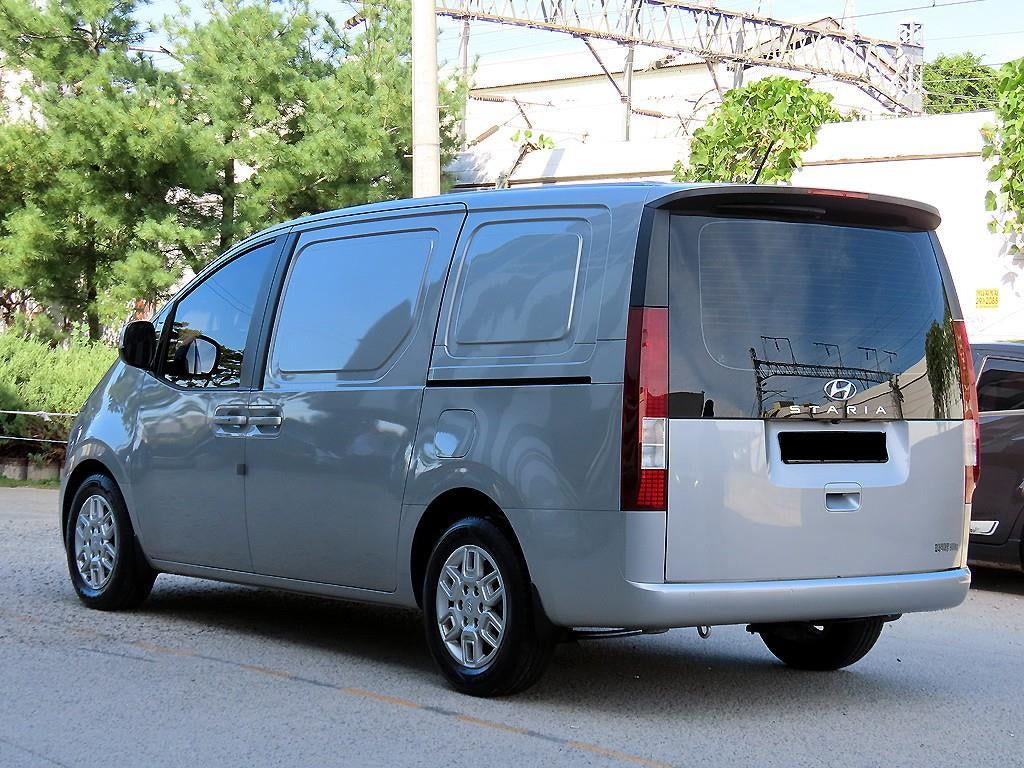 Hyundai Staria — photo 03