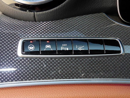 Mercedes-Benz E-Class — photo 13