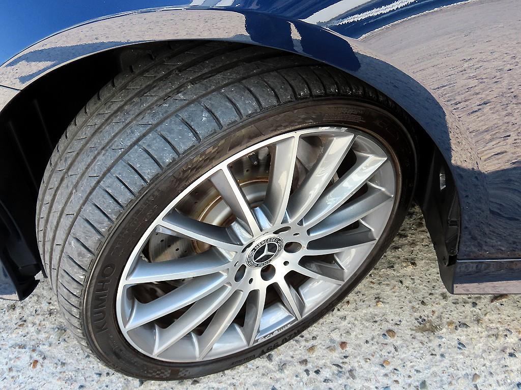 Mercedes-Benz E-Class — photo 20