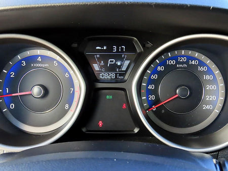 Hyundai Avante — photo 09