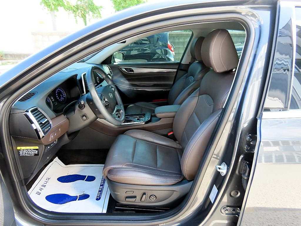 Hyundai Grandeur — photo 05
