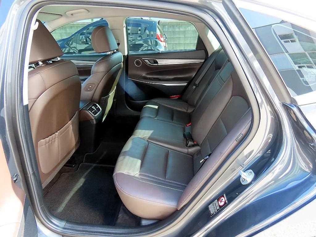 Hyundai Grandeur — photo 06