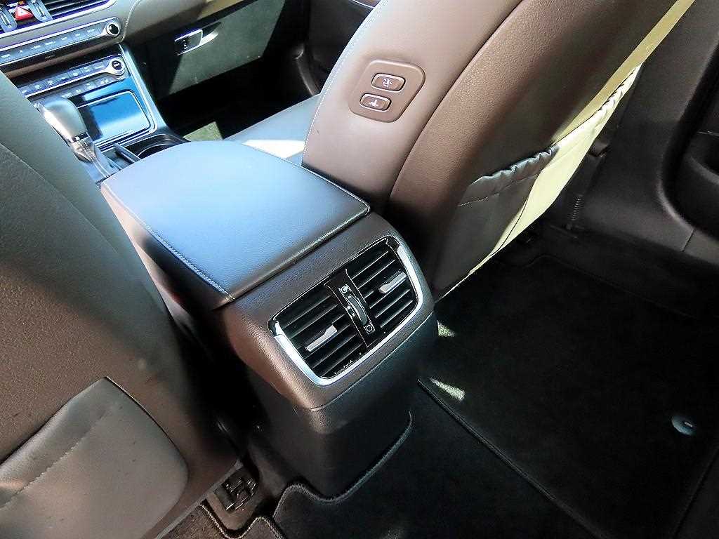 Hyundai Grandeur — photo 16