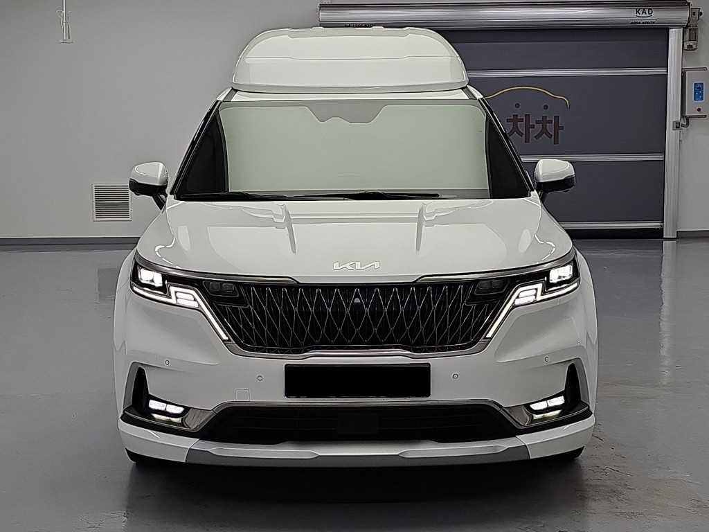 Kia Carnival — photo 02