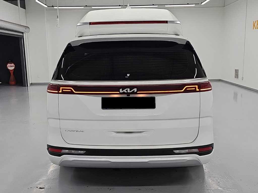 Kia Carnival — photo 03