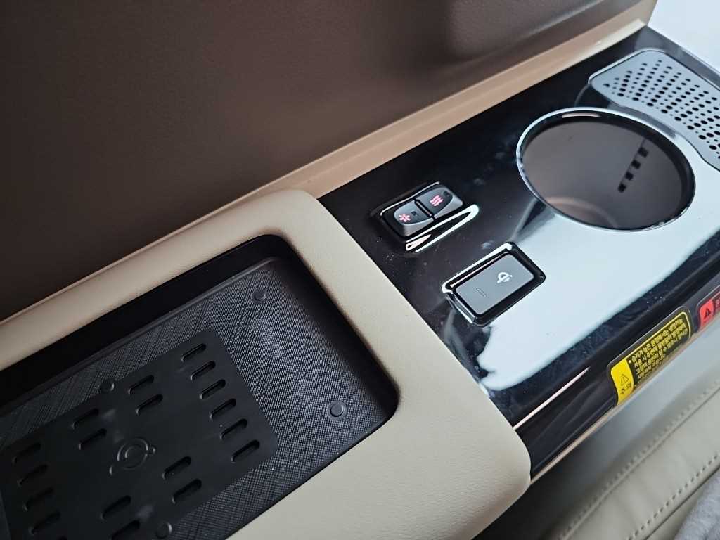 Kia Carnival — photo 15
