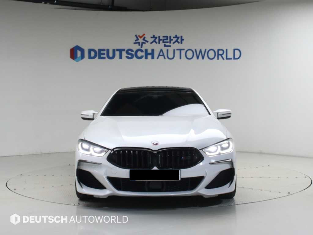 BMW 8-Series — photo 03