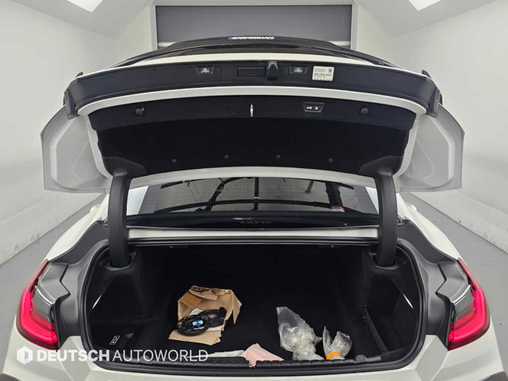 BMW 8-Series — photo 19