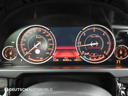BMW X5 — photo 08