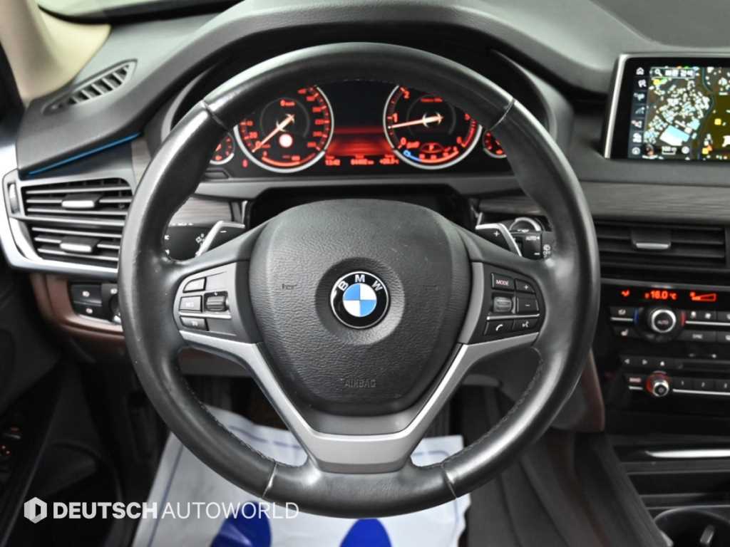 BMW X5 — photo 13