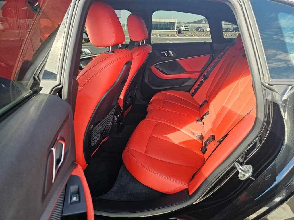 BMW 2-Series — photo 08