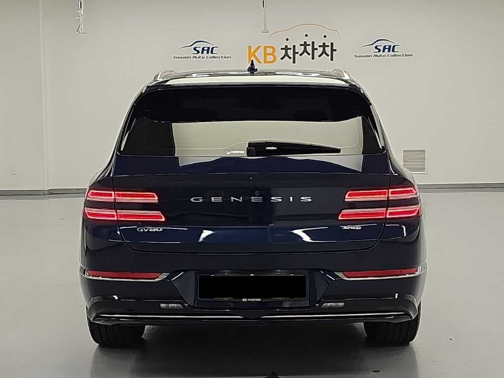 Genesis GV80 — photo 03
