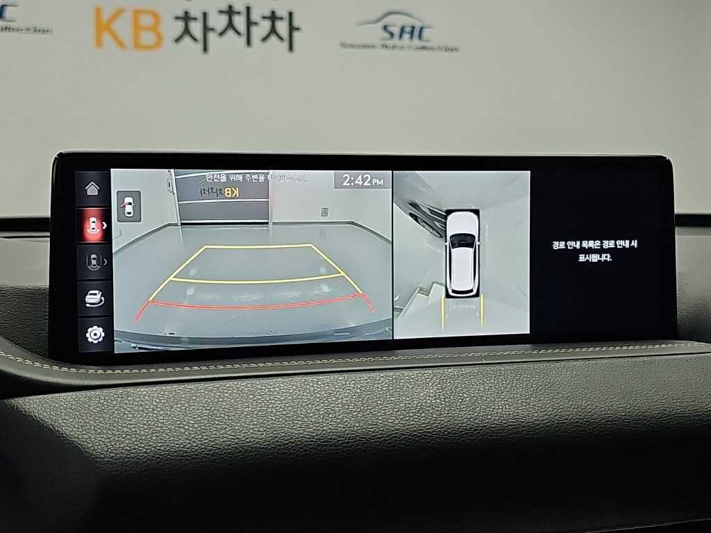 Genesis GV80 — photo 16