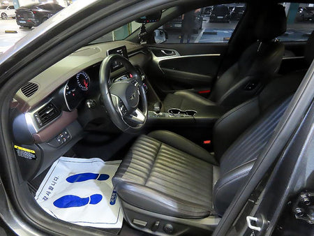 Genesis G70 — photo 06