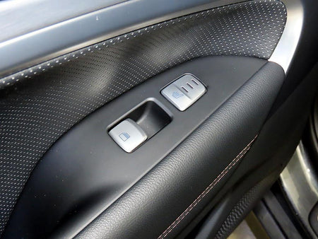Genesis G70 — photo 16