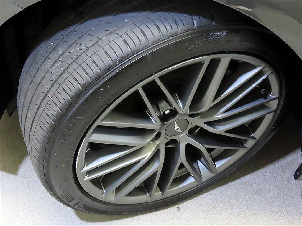 Genesis G70 — photo 20